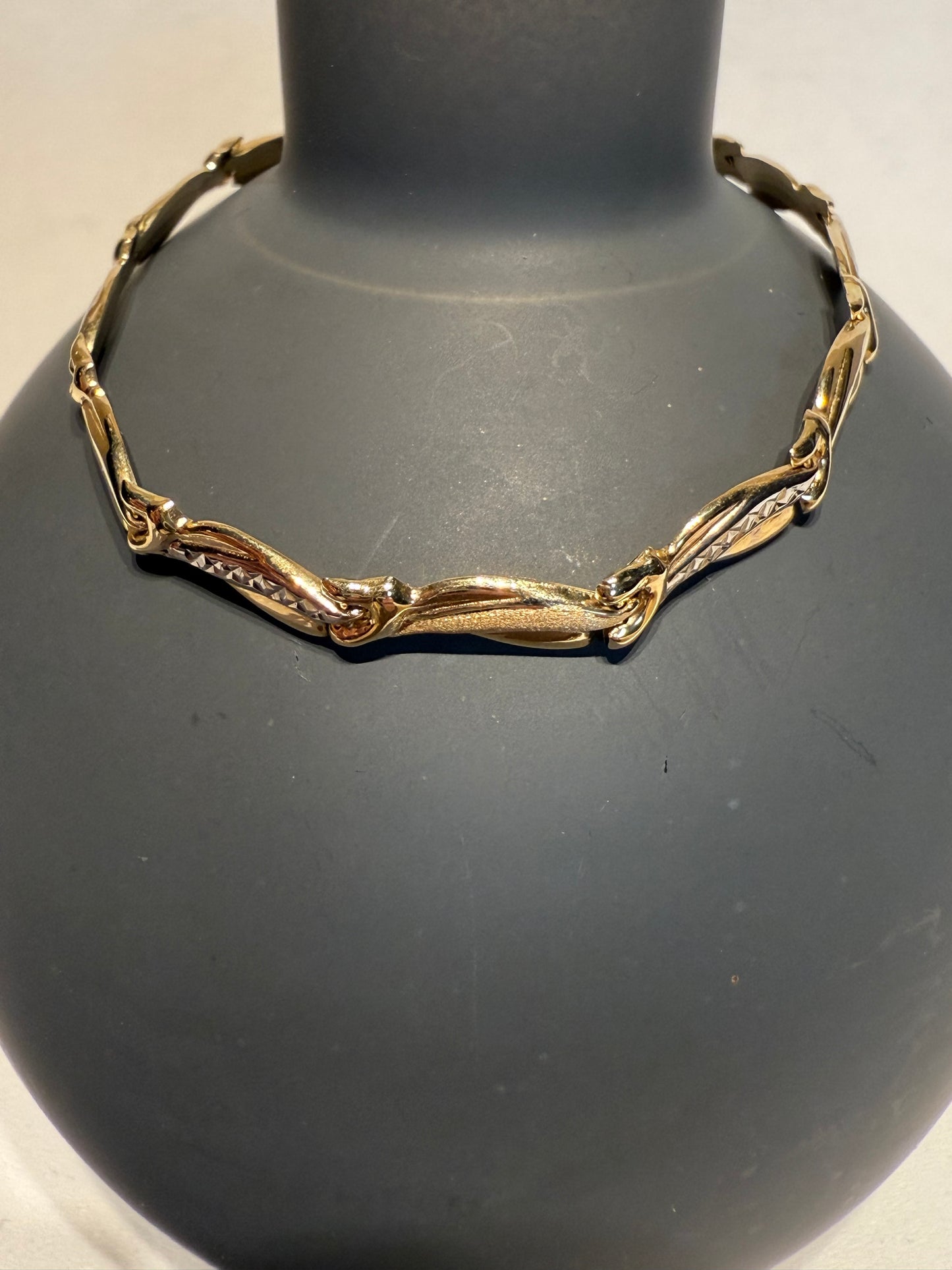 Gold Bracelet 19 cm